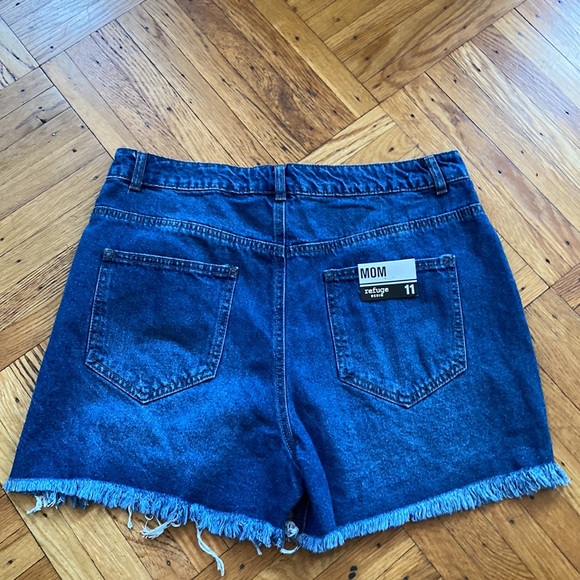 Refuge denim short size 11 - Picture 2 of 5